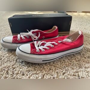 Converse sneakers, size 4.5